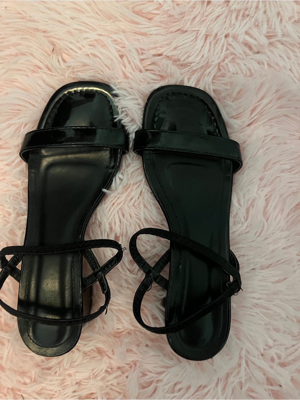 Women’s Black Strappy Square-Toe Sandals Heels